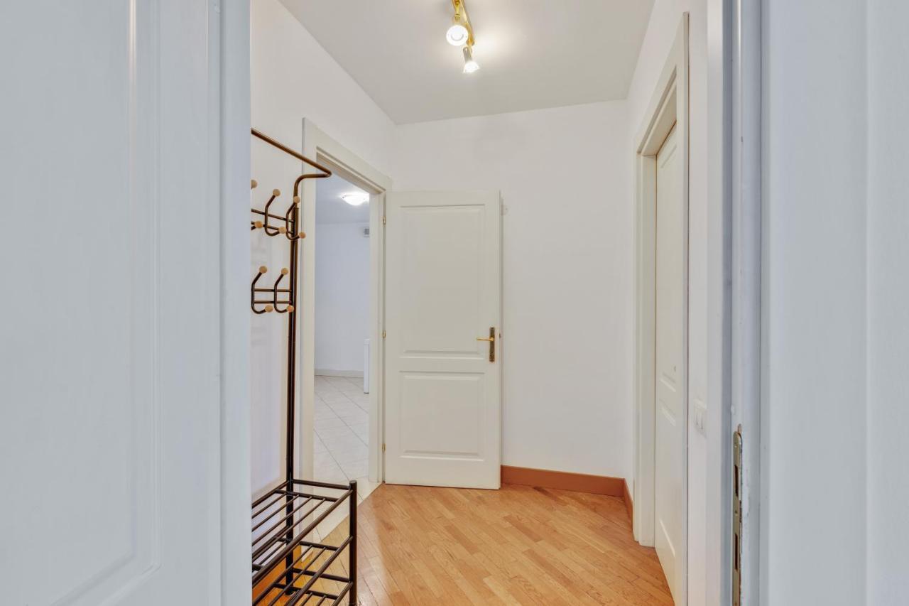 לקו Il Broletto Apartment - Affitti Brevi Italia מראה חיצוני תמונה